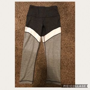 Color block leggings capris